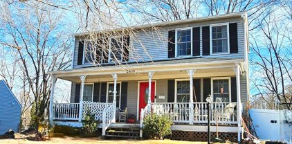 5638 Roundtree Dr, Woodbridge