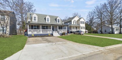 5006 Somerset Rd, Riverdale