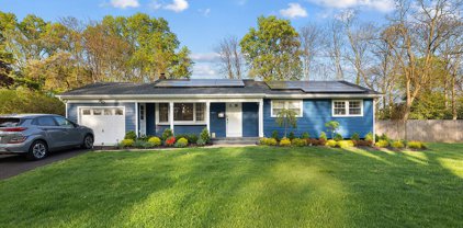 22 Danemar Drive, Middletown