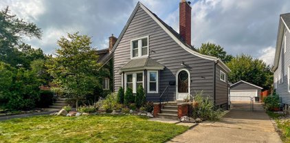 876 W DRAYTON, Ferndale