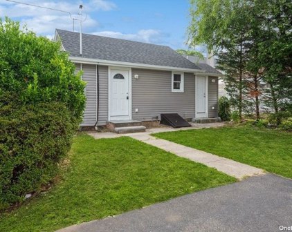 136 E Pennywood Avenue, Roosevelt