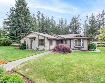 9718 52nd Avenue E, Tacoma