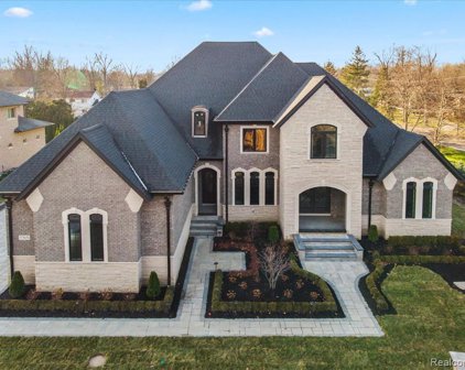 37651 HIDDEN VALLEY, Clinton Twp