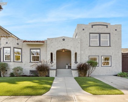 1213 Lafayette Street, Alameda
