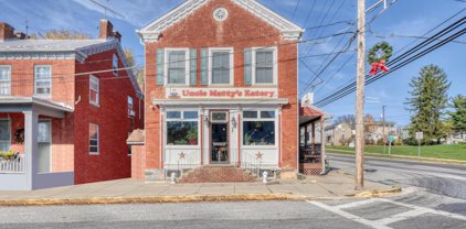 142 Church St, New Windsor