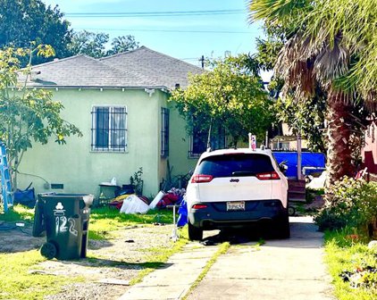 122 E 95th St, Los Angeles