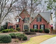 225 Highland Gate Circle, Suwanee image