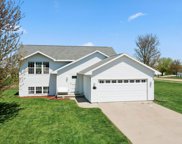 2139 OLDE COUNTRY Circle, Kaukauna, WI 54130 image