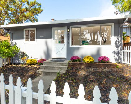 714 Hill St, Capitola