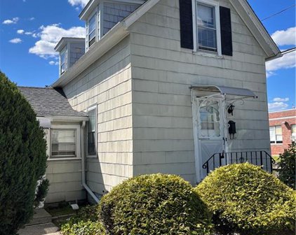 96 Silver Spring  Avenue, East Providence