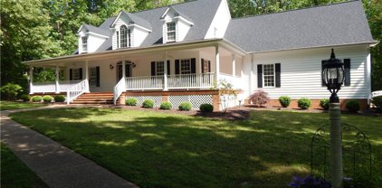 6015 Old Buckingham Road, Powhatan