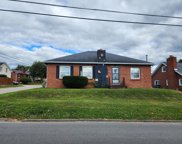 211 Mankin Ave, Beckley image