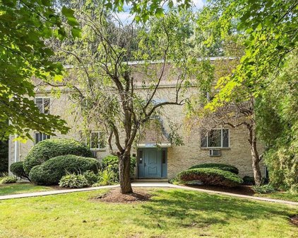 288 Swanson Road Unit 202, Boxborough