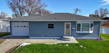 402 17th Avenue W, Williston
