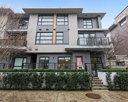 1055 Ridgewood Drive Unit 105, North Vancouver