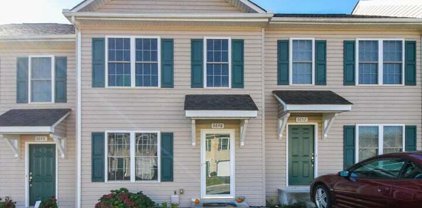 6648 Village Green  Dr, Roanoke