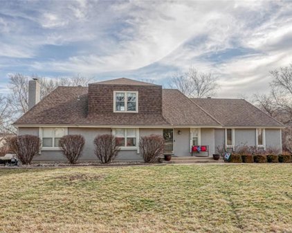 6509 Woodstock Street, Shawnee