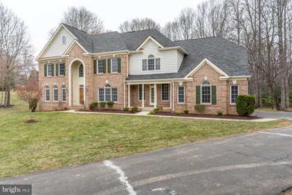 10001 Tasha Ct, Manassas