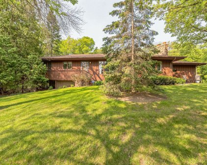 20521 Akin Road, Farmington