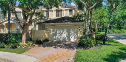1519 Passion Vine Cir Unit #2-4, Weston