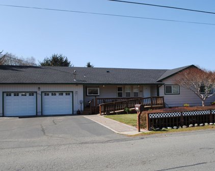 1275 Glenn, Crescent City