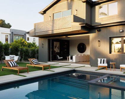 4447 N Camellia Avenue, Studio City