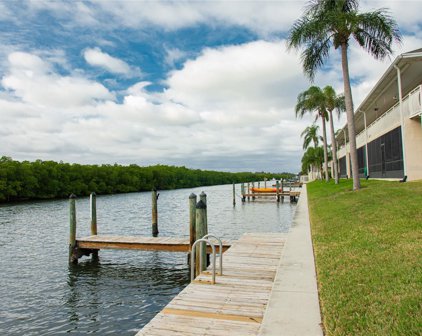 8823 Bay Pointe Drive Unit 105, Tampa