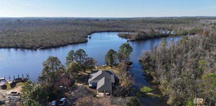 631 N Craft Highway, Chickasaw