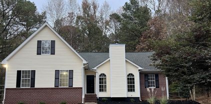 60 O Tara Woods Ct, Newnan
