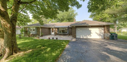 1188 Ledgewood Lane, Avon