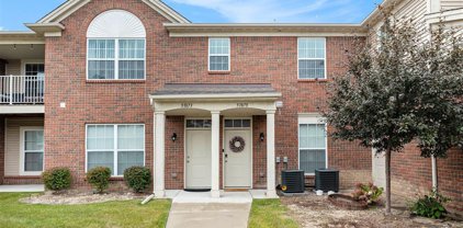 51875 E POINTE Unit 8, Chesterfield Twp