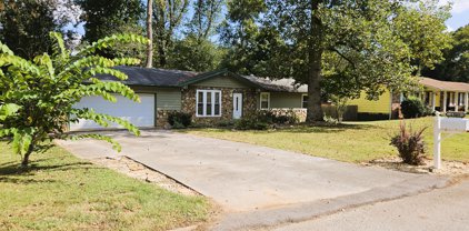 1205 E Woodshire Drive, Knoxville