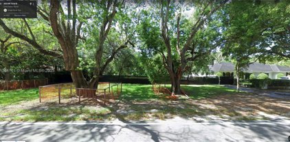 420 Sunset Dr, Coral Gables