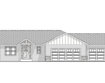 753 Red Sunset Court, Plover