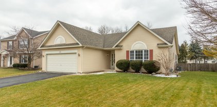 563 Lakeview Drive, Oswego