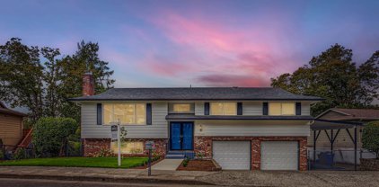 17295 LUNDGREN WAY, Gladstone