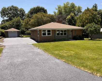 9 Sunset Lane, Algonquin