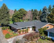 11880 SW QUEEN ELIZABETH ST, King City image