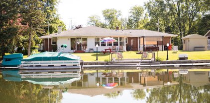 68458 Morton Drive, Edwardsburg