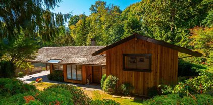 2025 28th Street, West Vancouver