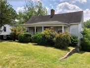 322 E Independence Boulevard, Mount Airy image