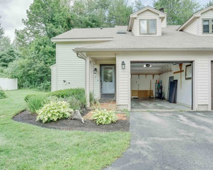 6 Lady Slipper Court, Rochester