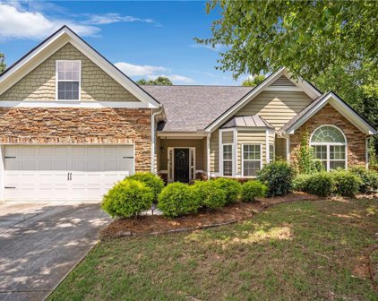6204 Cove Creek Drive, Flowery Branch