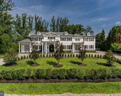 9819 Newhall Rd, Potomac