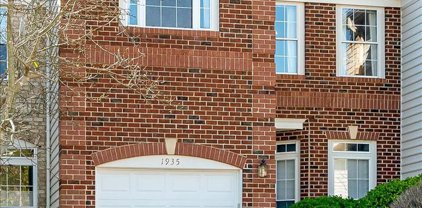 1935 Woodshade Ct, Bowie