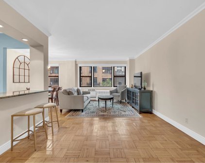 345 E 52nd  Street Unit 7G, New York
