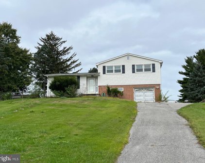 865 Bairs Rd, York