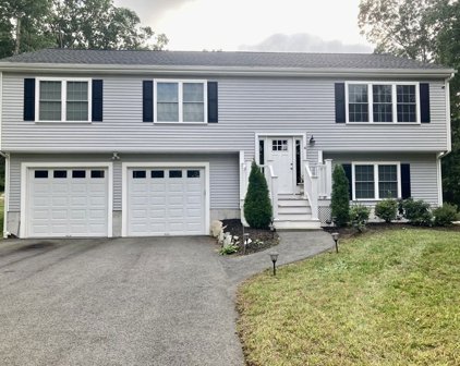 4 Lancaster Rd, Randolph