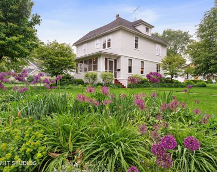 1004 N Mitchell Avenue, Arlington Heights