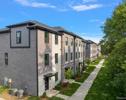 2869 Summers, Troy